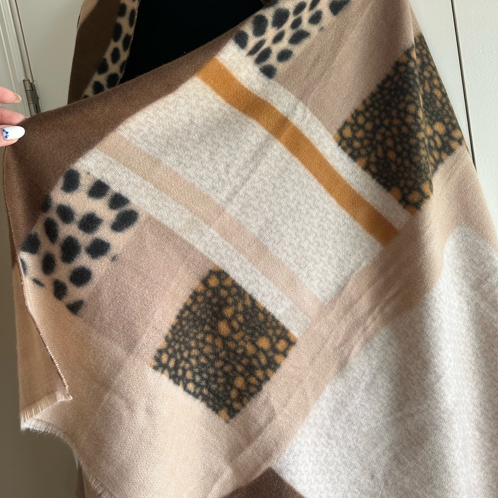Tan and Brown Patterned Leopard Scarf - Picture 4 of 5